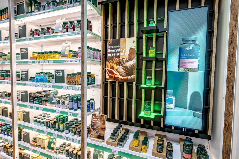 Holland & Barrett Well Pharmacy