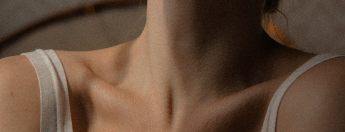 Close up of female shoulders