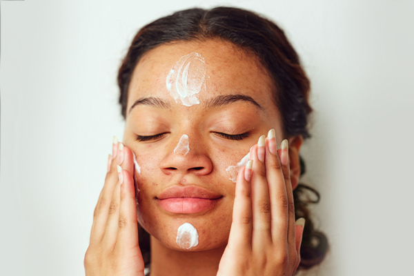 teenage girl health beauty skincare teenager teen acne sunscreen serum face mask moisturizer skincare routine spf cleanser beauty routine acne treatment teen skincare teen health