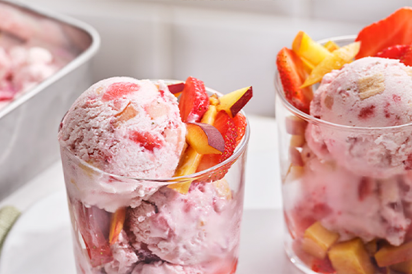 Eton mess ice cream