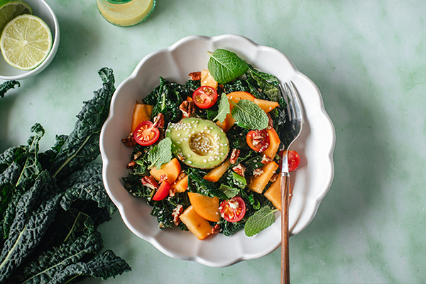 kale and avocado salad
