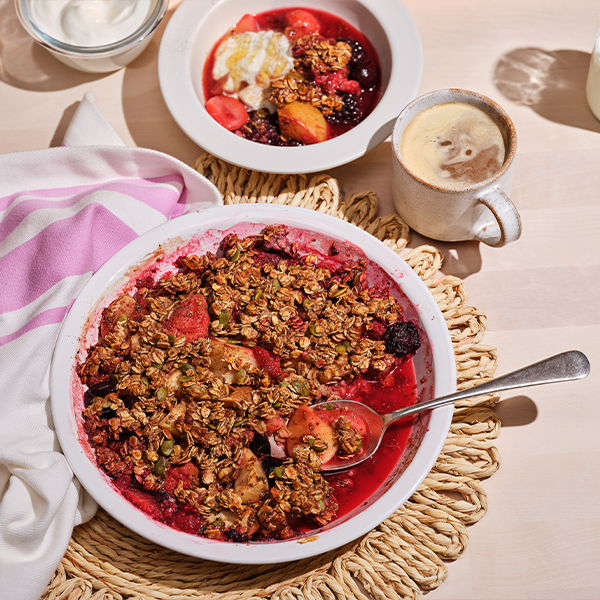 Spiced apple, pear & berry breakfast crumble