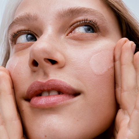 Specially formulated to care for all types of sensitive skin